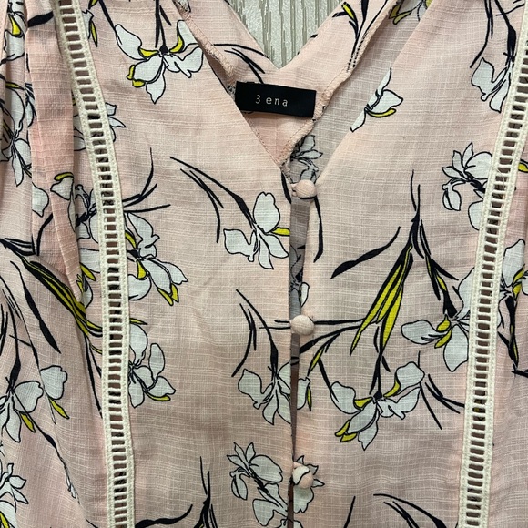 3 ena mini button down - Picture 2 of 4